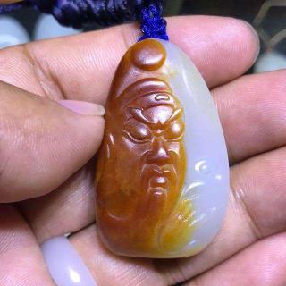 老司机讲讲和田玉籽料的皮色, 让你不再受骗!